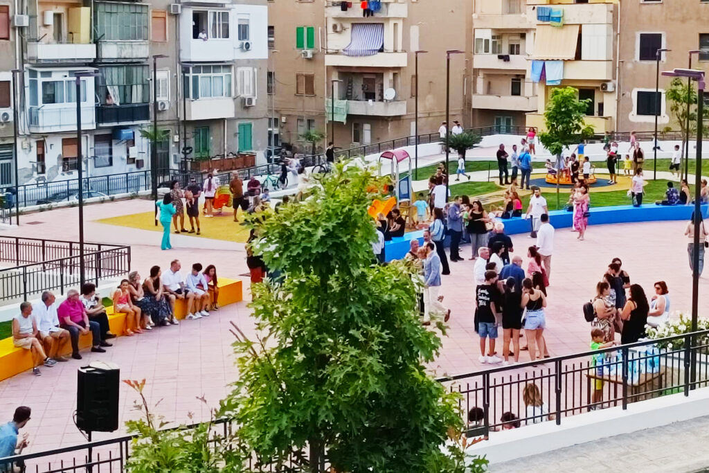 Ottimo risultato a Messina Colori Giorgianni, un parco rinato con un progetto di riqualificazione di un'area pubblica. AREA TATTICA AD USO PUBBLICO al Parco Sant'Antonio di Camaro (ME)
